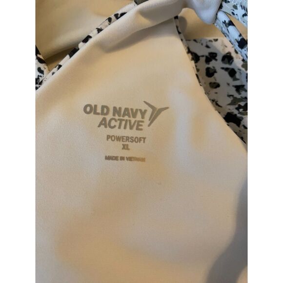 Old Navy Active Powersoft Cropped Built in Bra Women Size XL - Picture 5 of 6